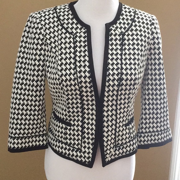 White House Black Market Jackets & Blazers - Beautiful black and white jacket